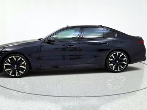 Used 2024 BMW i5 eDrive40i w/ M Sport Package RWD image 5