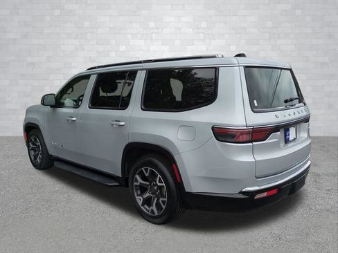 Used 2024 Jeep Wagoneer Series III AWD/4WD image 7