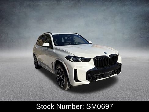 New 2026 BMW X5 xDrive50e image 7