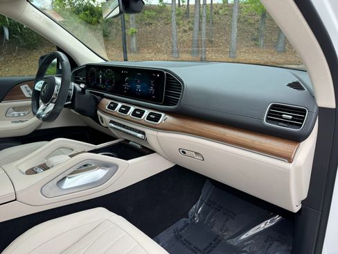 Used 2023 Mercedes-Benz GLE 53 AMG 4MATIC image 55