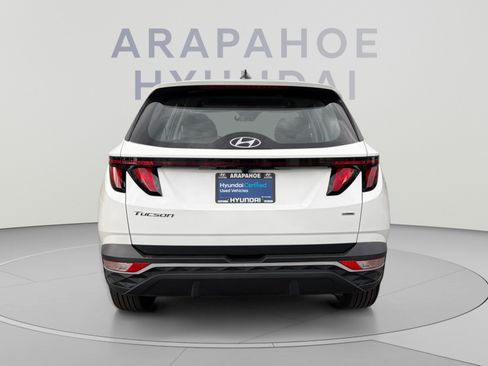 Used 2023 Hyundai Tucson SE AWD/4WD image 4