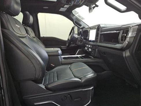 Used 2024 Ford F250 Platinum image 7