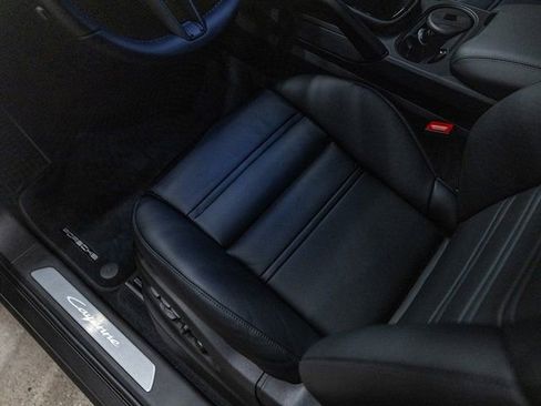 New 2026 Porsche Cayenne Coupe AWD/4WD image 25