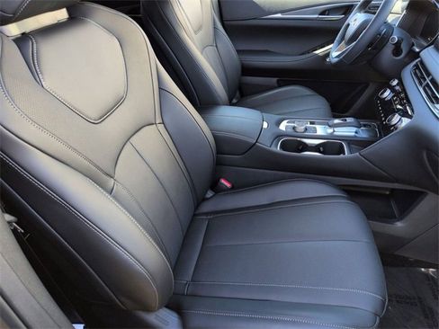 New 2026 INFINITI QX60 Luxe w/ Family Package image 31