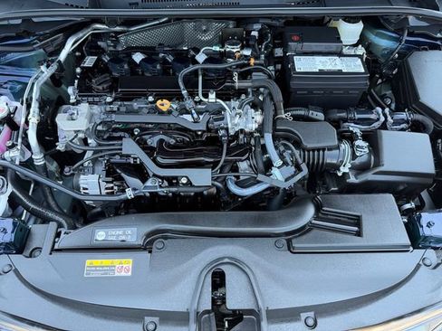 Used 2025 Toyota Corolla SE FWD image 39