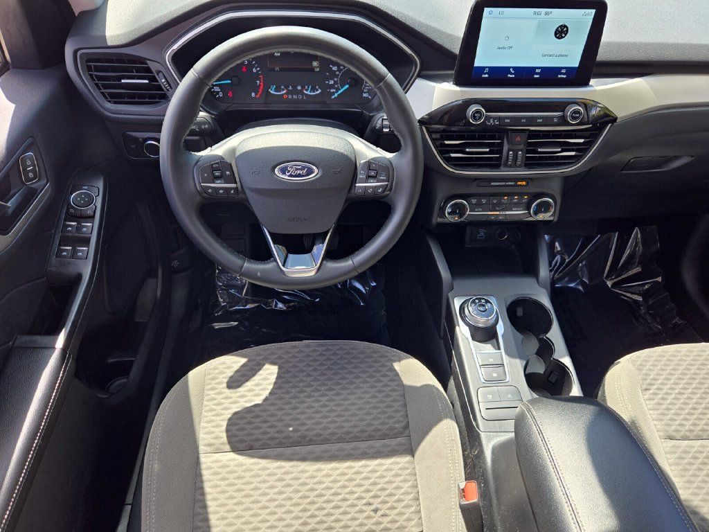 Used 2022 Ford Escape SE w/ Convenience Package FWD image 12