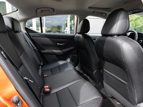 Used 2025 Nissan Sentra SR w/ SR Premium Package FWD image 27