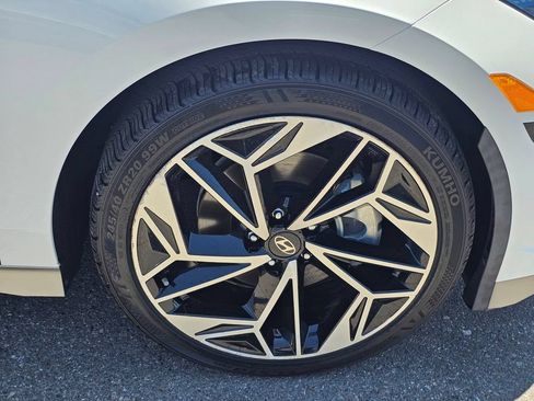 Used 2023 Hyundai Ioniq 6 SEL RWD image 10