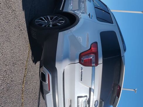 Used 2016 Ford Explorer Platinum image 5