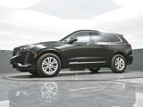 New 2025 Cadillac XT6 Luxury w/ LPO, Floor Liner Package image 20