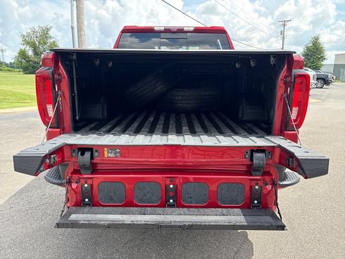 Certified 2022 GMC Sierra 1500 AT4 w/ AT4 Premium Package AWD/4WD image 47