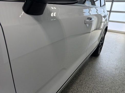 Used 2023 Kia Telluride SX AWD/4WD image 37