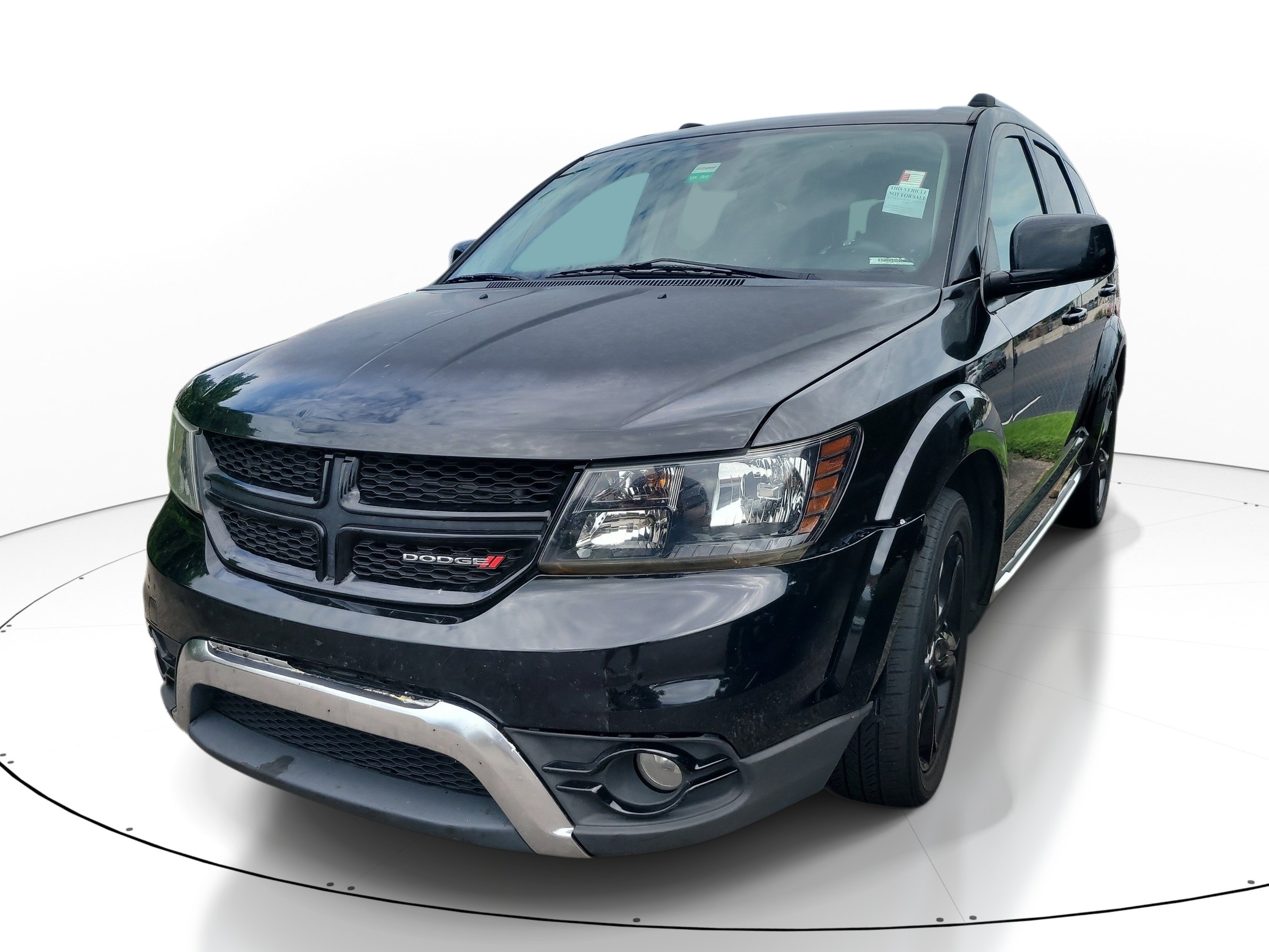 Used 2019 Dodge Journey Crossroad FWD image 3