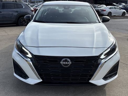 Used 2024 Nissan Altima 2.5 S image 10