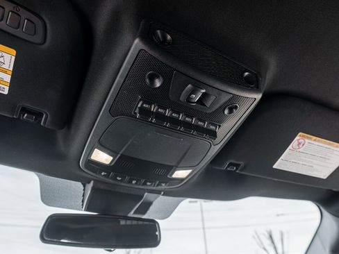 Used 2022 Ford F250 Lariat w/ Black Appearance Package image 29