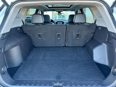 Used 2022 GMC Terrain SLT image 19