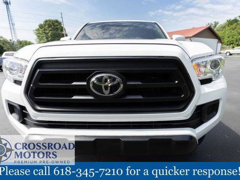 Used 2020 Toyota Tacoma SR AWD/4WD image 11
