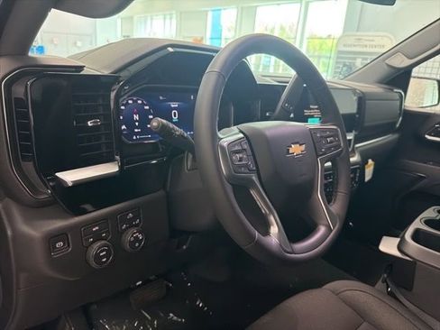 New 2026 Chevrolet Silverado 1500 LT AWD/4WD image 19
