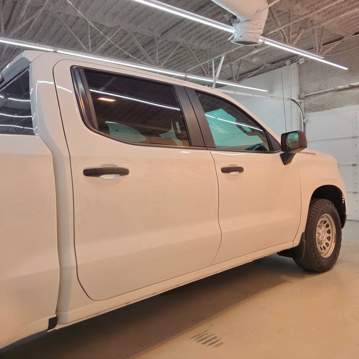 Used 2022 Chevrolet Silverado 1500 W/T w/ WT Value Package AWD/4WD image 15