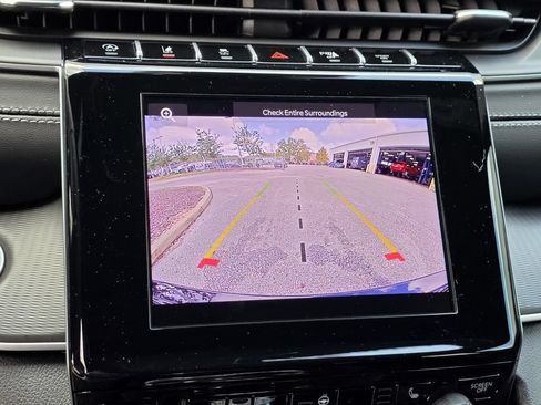 New 2025 Jeep Grand Cherokee Laredo X w/ Luxury Tech Group I RWD image 15