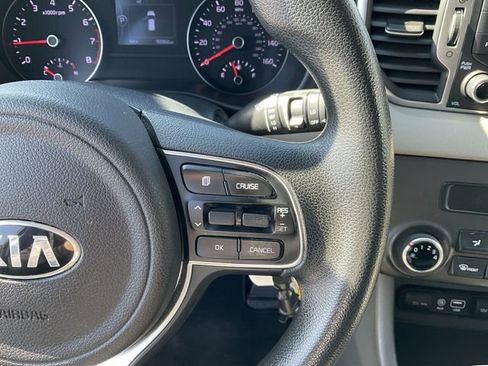 Used 2017 Kia Sportage LX image 21