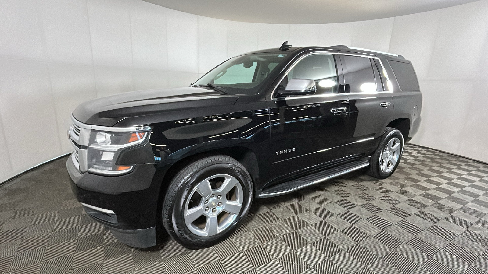 Used 2020 Chevrolet Tahoe Premier AWD/4WD image 8