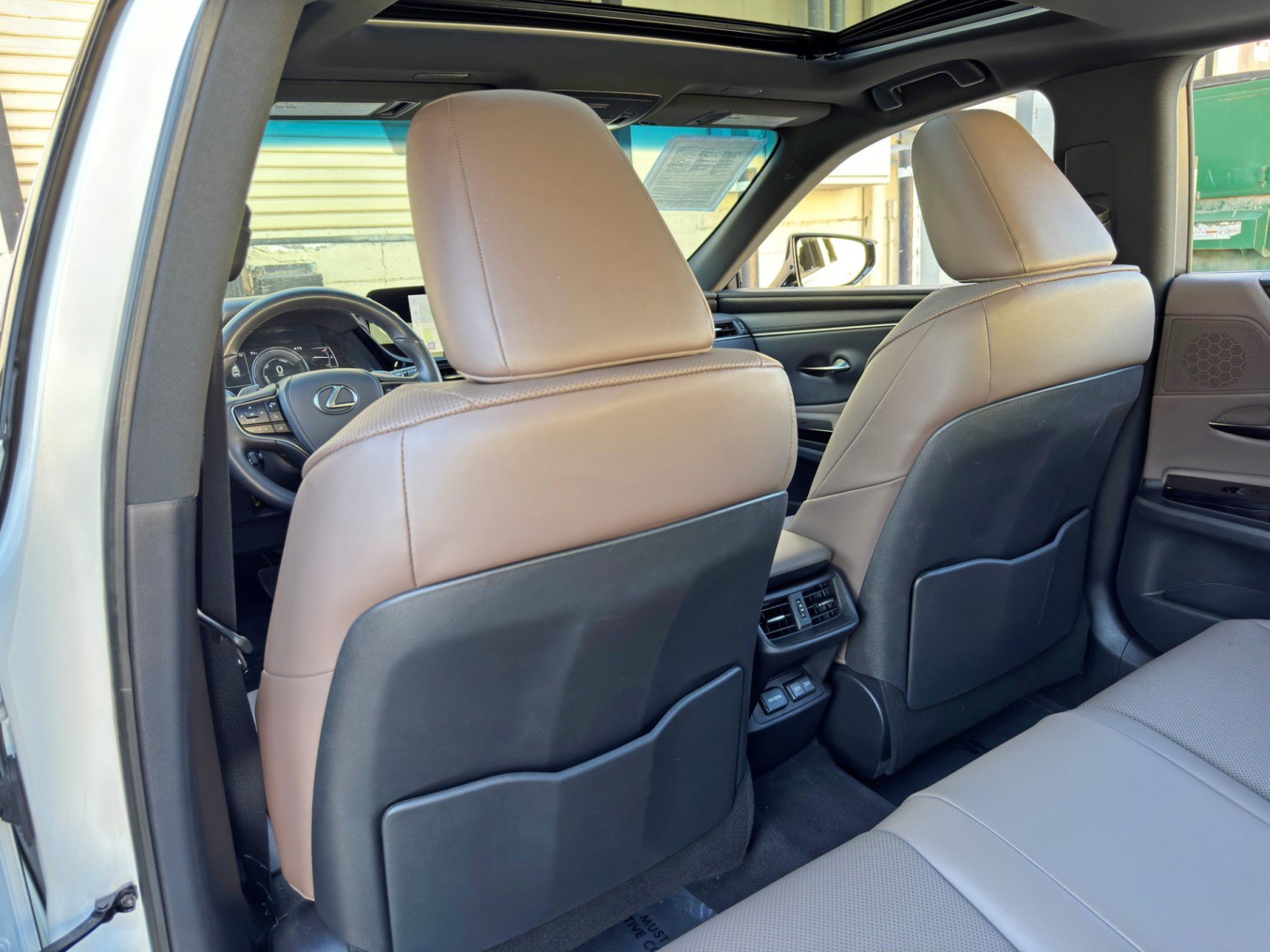 Used 2024 Lexus ES 300h w/ Premium Package FWD image 41