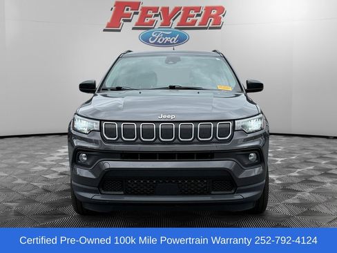 Used 2022 Jeep Compass Latitude AWD/4WD image 5