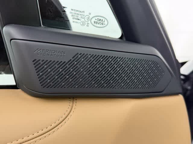 New 2026 Land Rover Range Rover Long Wheelbase Autobiography AWD/4WD image 23