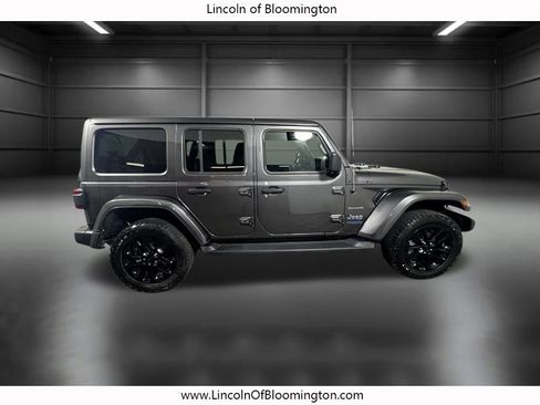 Used 2021 Jeep Wrangler Unlimited Sahara w/ Cold Weather Group image 6