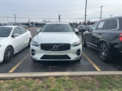 Used 2022 Volvo XC60 T8 Inscription w/ Advanced Package