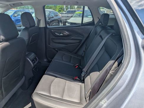 Used 2018 GMC Terrain Denali w/ Advanced Safety Package AWD/4WD image 10
