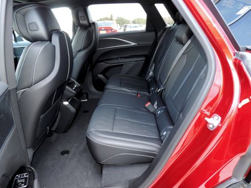 New 2025 Cadillac Lyriq Sport image 16