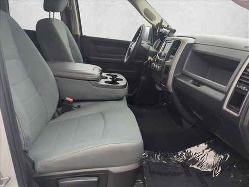 Used 2017 RAM 1500 Express image 19