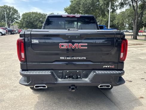 Used 2026 GMC Sierra 1500 AT4 w/ AT4 Premium Package AWD/4WD image 11