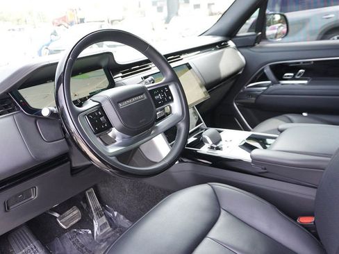Used 2024 Land Rover Range Rover Long Wheelbase Autobiography image 35