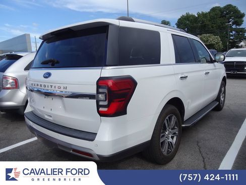 Used 2022 Ford Expedition Limited RWD image 4