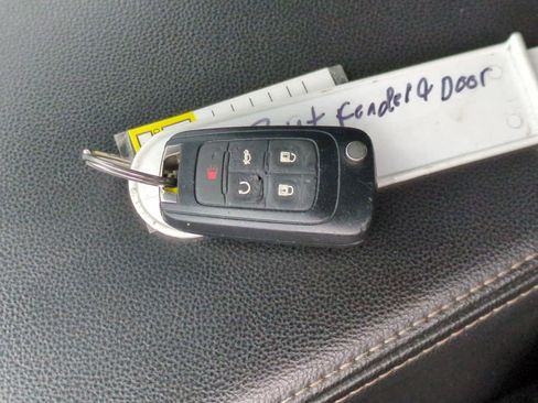Used 2018 Chevrolet Impala LT FWD image 35