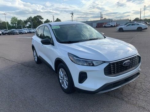 Used 2025 Ford Escape Active FWD image 1