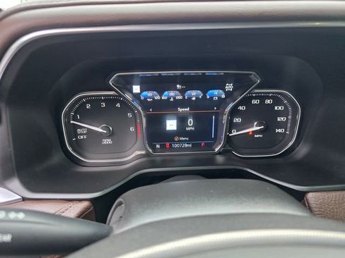 Used 2021 GMC Yukon Denali w/ Denali Premium Package AWD/4WD image 24