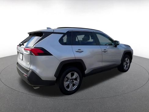 Used 2025 Toyota RAV4 XLE image 15