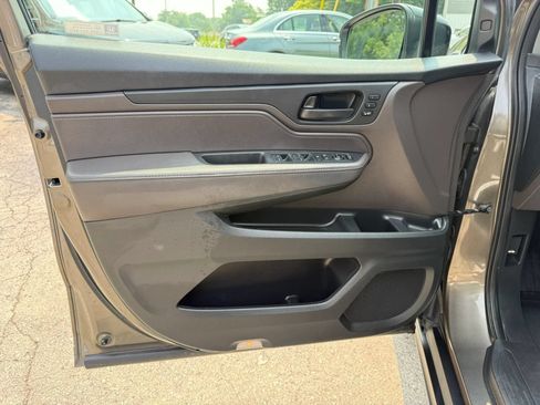 Used 2019 Honda Odyssey EX-L image 9