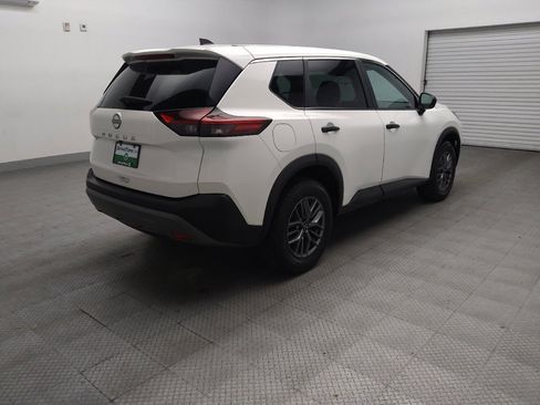 Used 2023 Nissan Rogue S FWD image 9