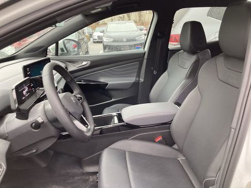 Used 2023 Volkswagen ID.4 Pro S image 8