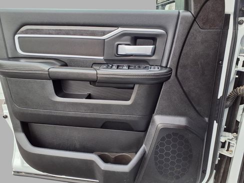 Used 2024 RAM 2500 Big Horn image 19