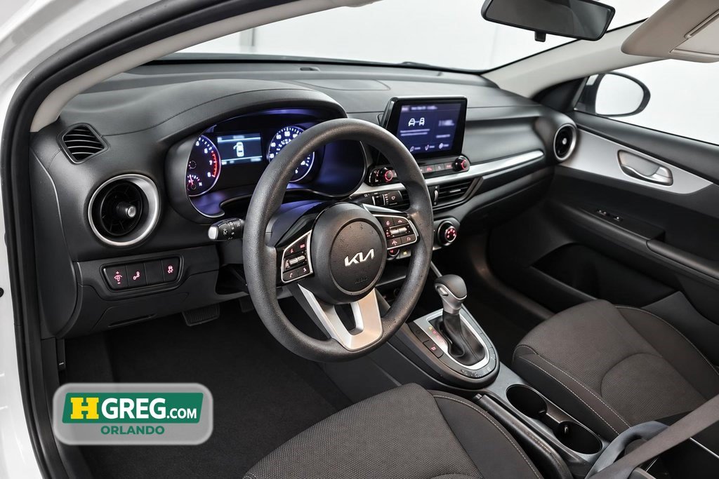 Used 2023 Kia Forte LXS w/ LXS Technology Package FWD image 8