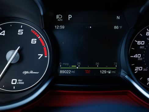 Used 2018 Alfa Romeo Stelvio AWD image 52