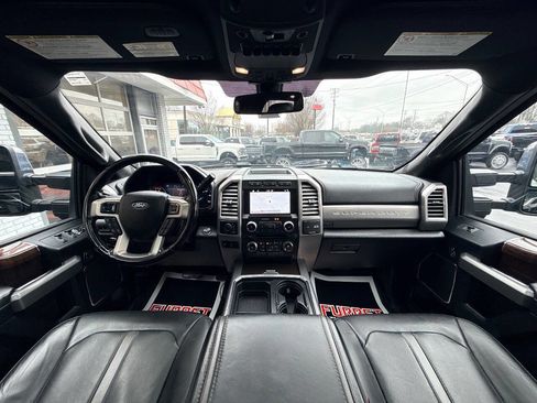 Used 2017 Ford F350 Platinum w/ Platinum Ultimate Package image 42