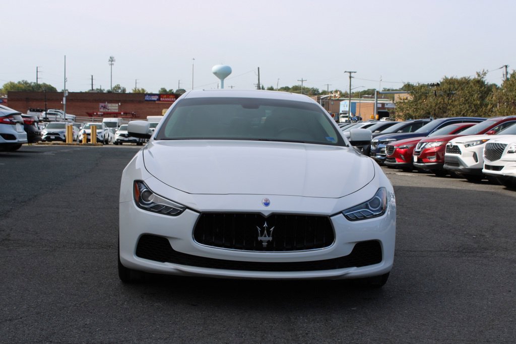 Used 2015 Maserati Ghibli RWD image 2