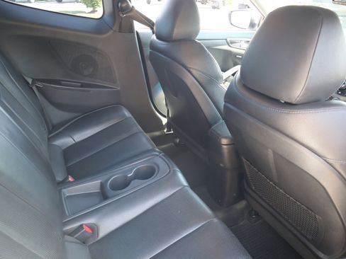 Used 2013 Hyundai Veloster Turbo FWD image 25